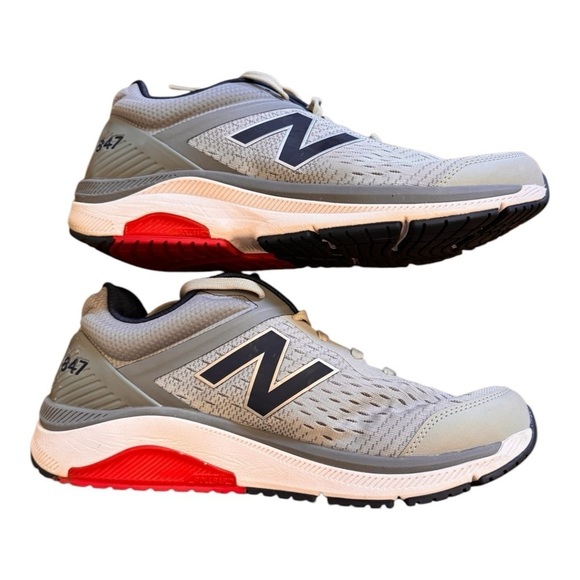 New Balance Men\'s 847 V4 Extra Wide Walking Shoe in Silver Mink/Gunmetal main image 10